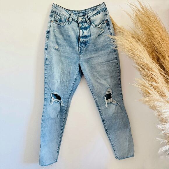 NEW OLD NAVY Light Acid Wash Blue High Rise Straight  Distressed Denim Jeans 8 - Picture 3 of 16